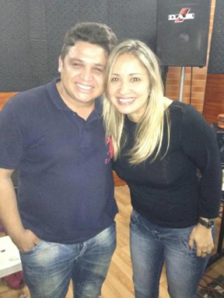 Em estúdio: Michelle Menezes grava músicas para Caviar