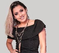 Grazy Siqueira é a nova vocalista da Banda Rainhas da Farra