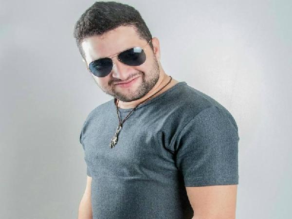 Cantor da Banda Aquárius, Murilo Moura falece em Pernambuco