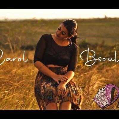 Carol BSoul lança videoclipe da canção "Parar pra pensar" 