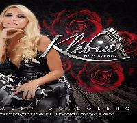 Klébia Nascimento retorna aos palcos com a música romântica